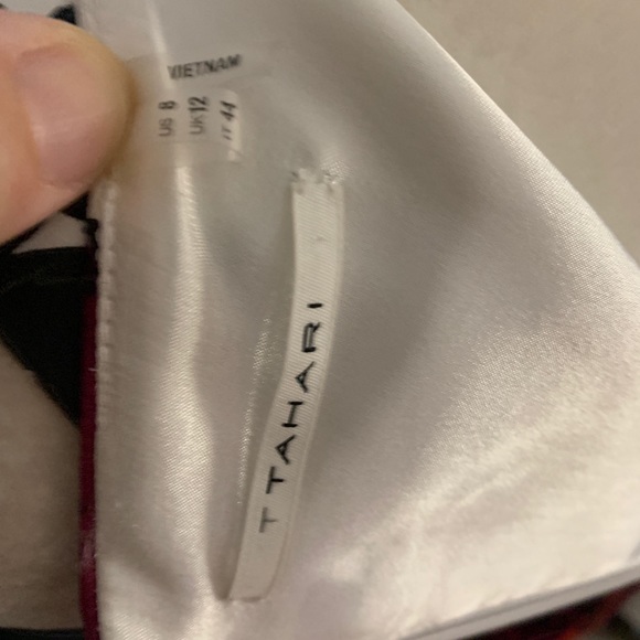 Tahari print dress fitted - Picture 5 of 5